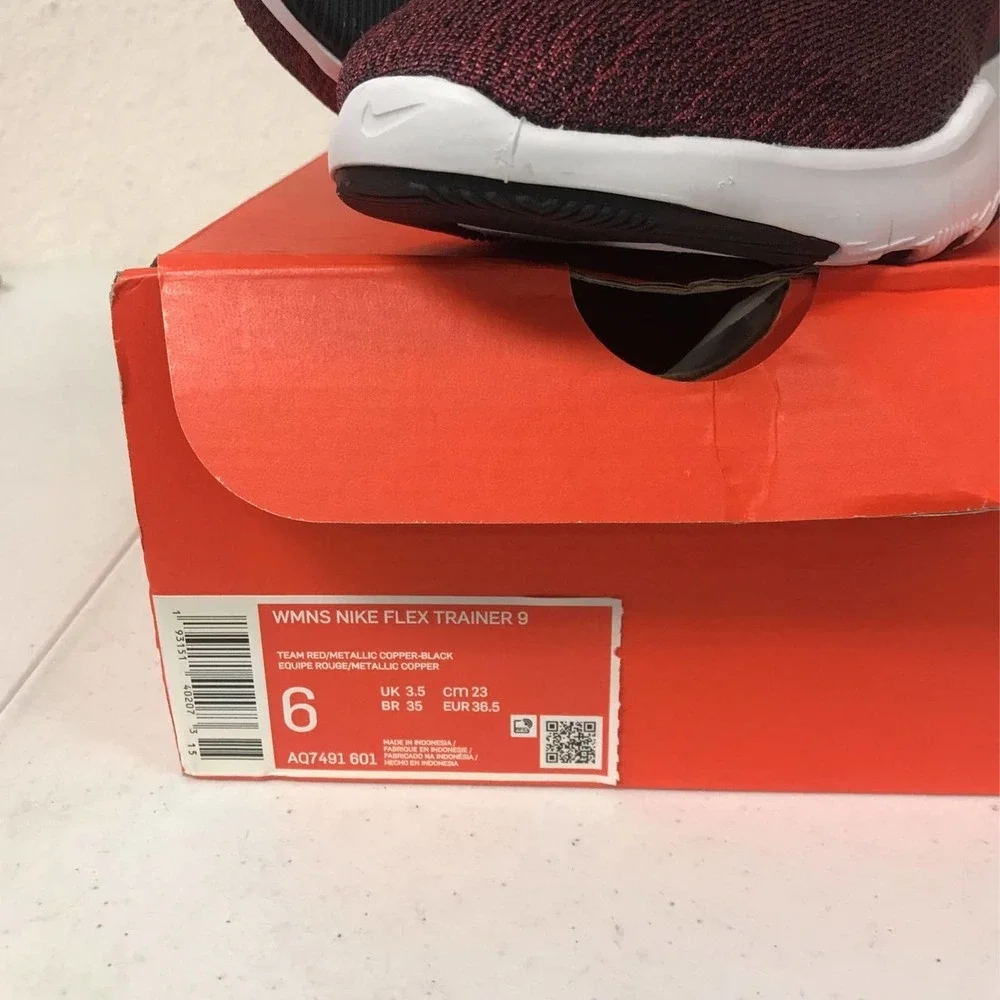Nike Women's Size 6 Flex Trainer 9 Sneaker, Red - Picture 8 of 8